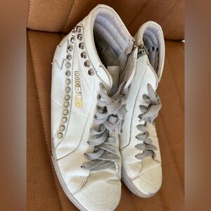 GGDB Sneakers